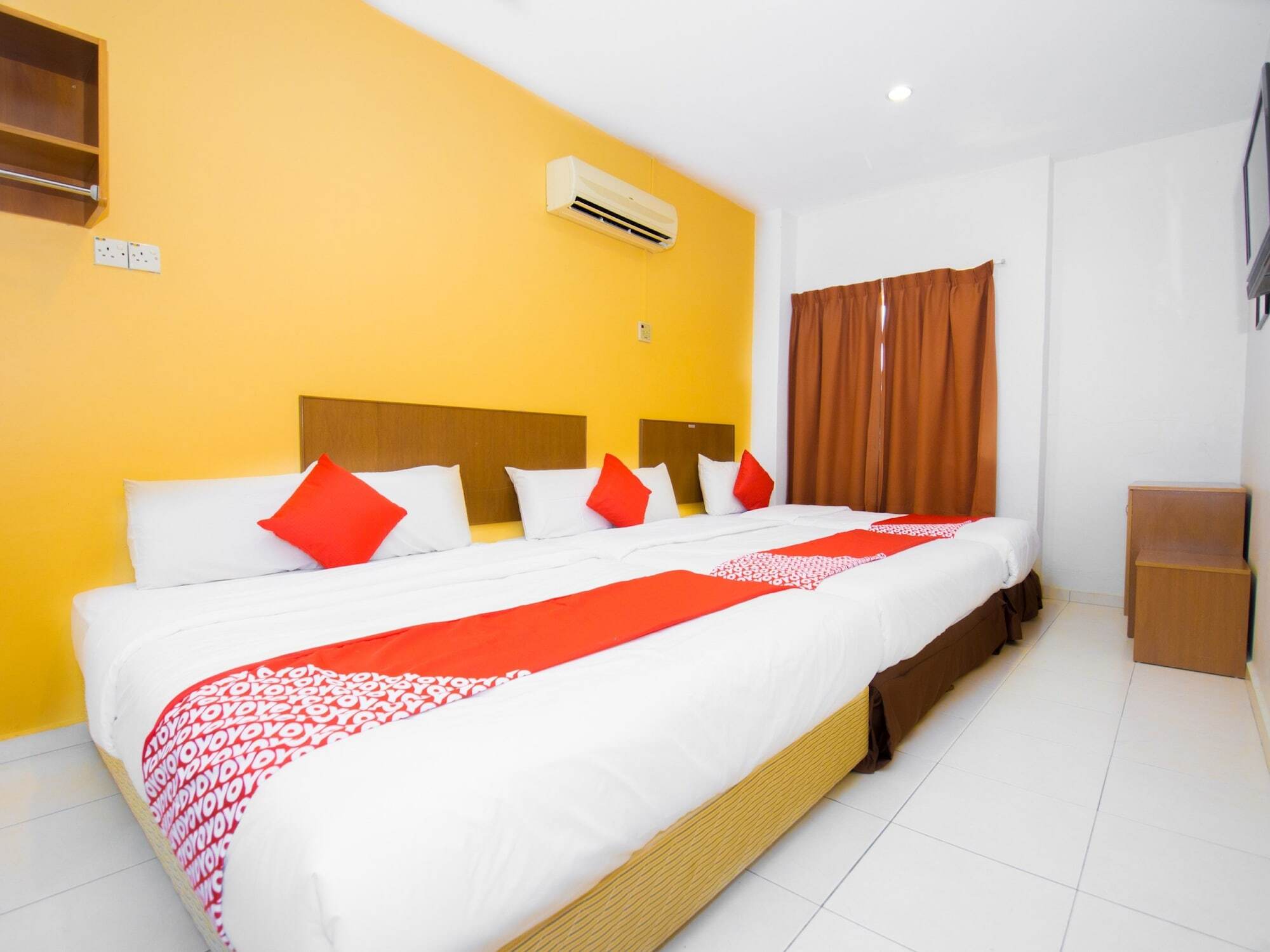 Oyo 582 Hotel Walk Inn Kampong Pasir Puteh  Esterno foto